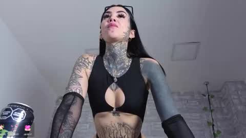 valerykat_ online show from January 2026 01:27:02 PM