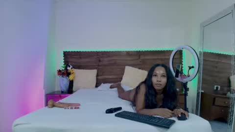 Snapshot of valeska_rousee chatting on July 2026 05:33:01 AM Valeska online show from July 2026 05:33:01 AM