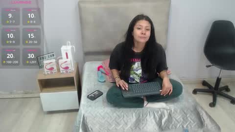 valevicious online show from December 2025 01:42:01 PM