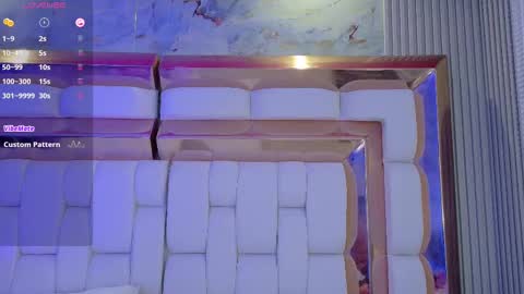 Valkiria moore  online show from September 2025 07:52:02 PM