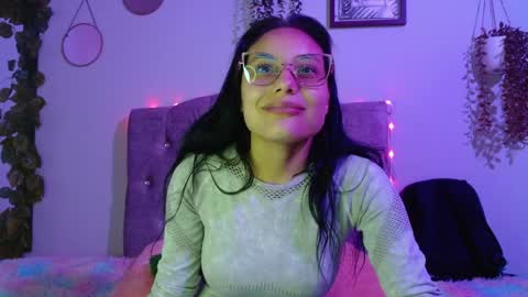 valkiry_ online show from April 2026 09:49:02 PM