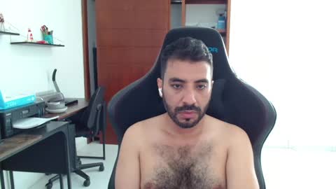 Snapshot of vallartamexi chatting on May 2026 09:55:01 PM Roberto Carlos online show from May 2026 09:55:01 PM
