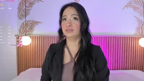 valleriie_ online show from June 2026 03:47:01 PM