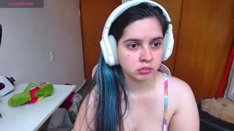 Snapshot of vallolet1_ chatting on March 2025 09:45:02 PM Im Violet online show from March 2025 09:45:02 PM