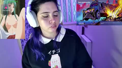 Im Violet online show from December 2025 06:43:01 AM