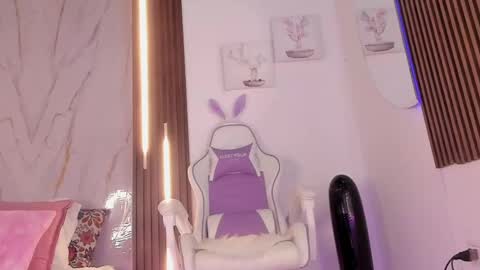 Vallolet Peach  online show from September 2025 11:21:01 AM