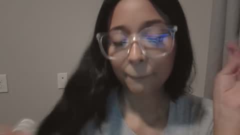 Snapshot of valltorres chatting on October 2025 11:35:01 PM Val Torres online show from October 2025 11:35:01 PM