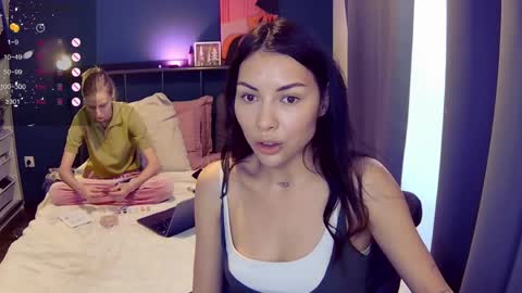 Snapshot of valorant_girl chatting on May 2026 04:04:02 PM Little Devil online show from May 2026 04:04:02 PM
