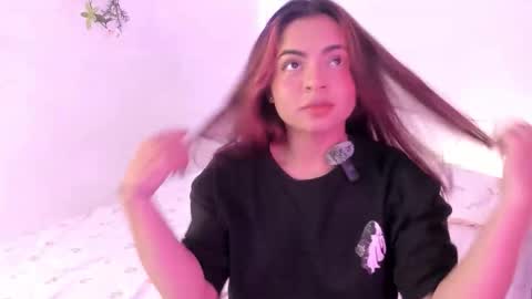 Snapshot of valy_shyness chatting on November 2025 01:55:01 AM valy_shyness online show from November 2025 01:55:01 AM