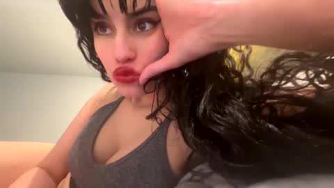 vampgatita online show from December 2024 01:24:02 AM