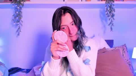 vamp  online show from October 2025 08:42:01 PM