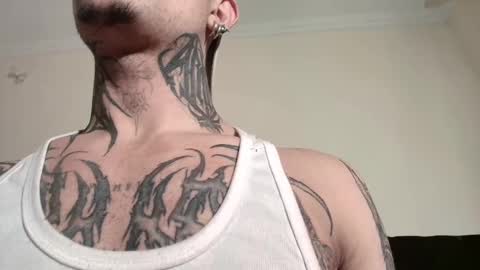 david guzman i model independenthelp me with a thumbs up online show from March 2025 12:59:01 AM