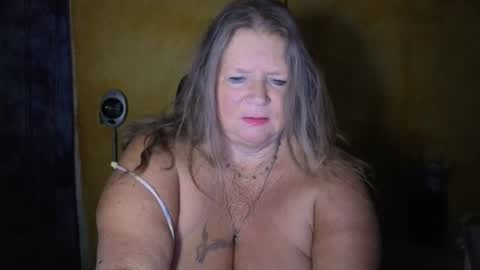 Snapshot of vampwoman chatting on July 2026 05:10:02 AM vampwoman online show from July 2026 05:10:02 AM