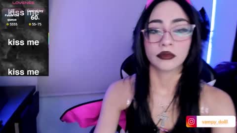 vampy_dolll online show from December 2025 09:51:02 AM