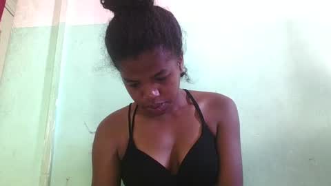 Snapshot of vanafiry chatting on January 2025 05:24:01 AM vanafiry online show from January 2025 05:24:01 AM