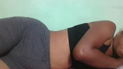 Snapshot of vanafiry chatting on January 2025 07:50:01 AM vanafiry online show from January 2025 07:50:01 AM