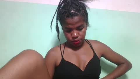 Snapshot of vanafiry chatting on January 2025 07:08:01 PM vanafiry online show from January 2025 07:08:01 PM