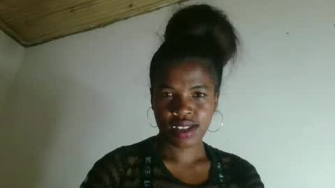 Snapshot of vanafiry chatting on March 2026 09:39:02 AM vanafiry online show from March 2026 09:39:02 AM