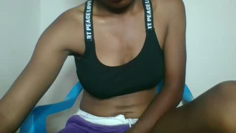 Snapshot of vanafiry chatting on March 2026 06:43:02 AM vanafiry online show from March 2026 06:43:02 AM