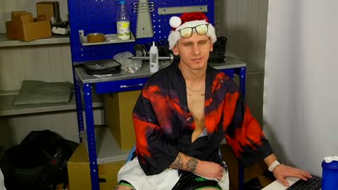 Snapshot of vance_rulez chatting on December 2024 01:00:01 PM Vance online show from December 2024 01:00:01 PM