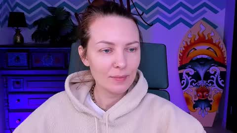 Vanda online show from February 2025 05:19:01 AM