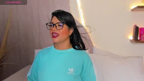 V A N E  online show from January 2026 03:33:01 AM