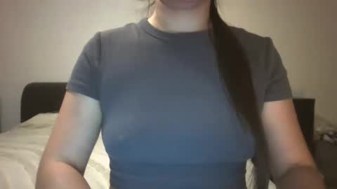 Snapshot of vanesajewel chatting on December 2024 10:19:01 PM VanesaJewel online show from December 2024 10:19:01 PM