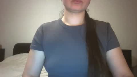 Snapshot of vanesajewel chatting on March 2025 05:38:02 PM VanesaJewel online show from March 2025 05:38:02 PM