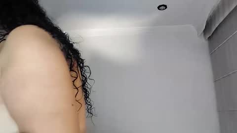 vanessa and samantha online show from February 2026 04:05:02 PM