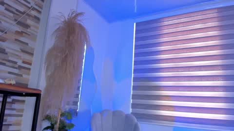 Vanessa Novvoa online show from January 2025 07:04:01 PM