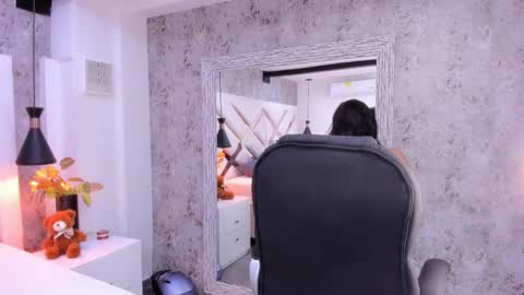 Vanessa  online show from February 2026 07:39:02 PM