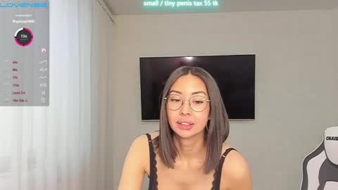 Snapshot of vanessa_sxy chatting on January 2025 06:02:02 AM Vanessa online show from January 2025 06:02:02 AM