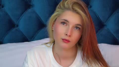 Vanessa online show from April 2026 09:13:01 AM