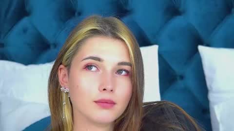 Vanessa online show from May 2026 06:53:01 PM