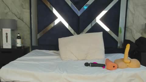 Vanessa Hard online show from February 2026 08:16:01 PM