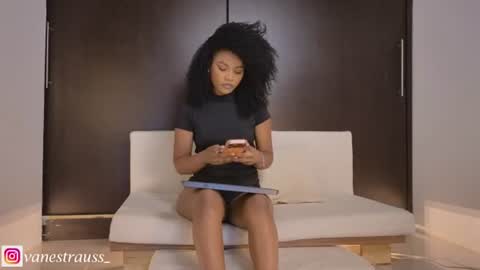 Snapshot of vanestrauss chatting on July 2026 09:06:02 PM New account follow me online show from July 2026 09:06:02 PM
