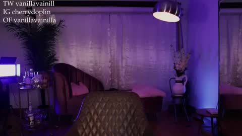 Annabet  online show from December 2025 07:10:02 PM