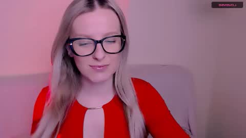 Mia online show from January 2026 11:24:02 AM