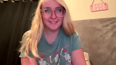 vanillapuddingpie online show from January 2025 01:49:01 AM