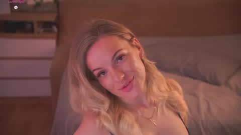 Sophie online show from July 2026 10:45:01 PM