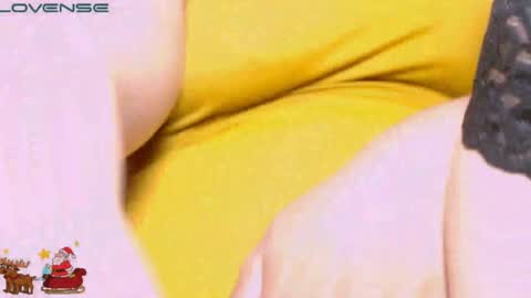 Snapshot of vanne_amet chatting on December 2024 02:06:02 AM free follow me online show from December 2024 02:06:02 AM