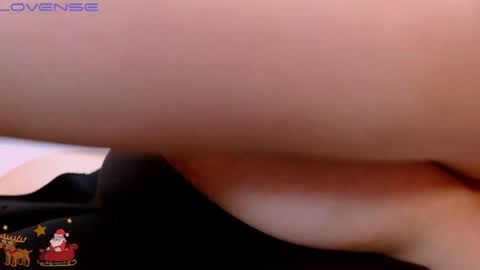 Snapshot of vanne_amet chatting on December 2024 11:33:01 AM free follow me online show from December 2024 11:33:01 AM