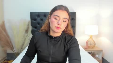 Vannesa online show from March 2026 11:54:02 PM