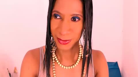 VANNESA online show from February 2026 03:00:02 AM