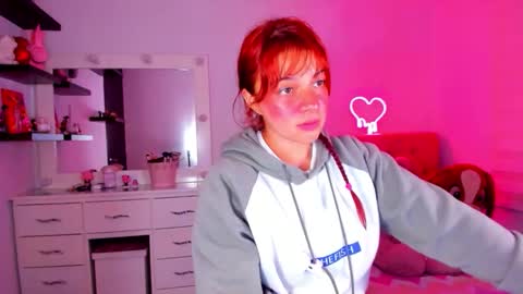 Snapshot of vannessa_shy chatting on June 2026 01:10:02 AM Vanesa online show from June 2026 01:10:02 AM