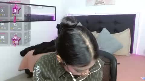 Snapshot of vannesweet_ chatting on June 2026 08:40:02 PM vane online show from June 2026 08:40:02 PM