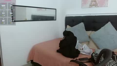 Snapshot of vannesweet_ chatting on June 2026 07:49:01 PM vane online show from June 2026 07:49:01 PM