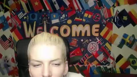 Vanessa online show from April 2026 04:49:01 PM