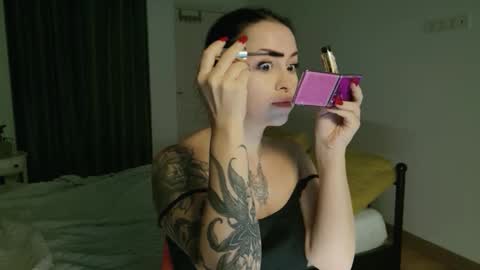 vaolietkat online show from October 2025 05:52:01 AM