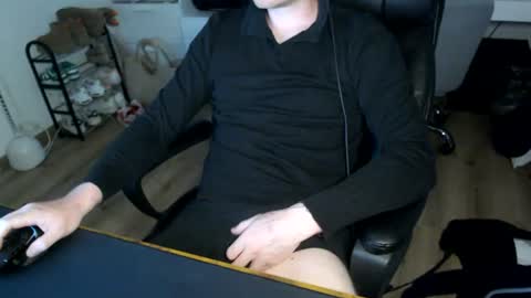Vaslo online show from July 2026 12:08:01 PM
